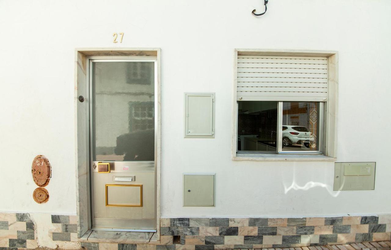 O - Sao Goncalo Central Guesthouse Lagos Esterno foto